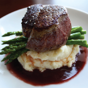 Jackson Grille Filet-With-Mashed-and-Asparagus-at-the-Jackson-Grille